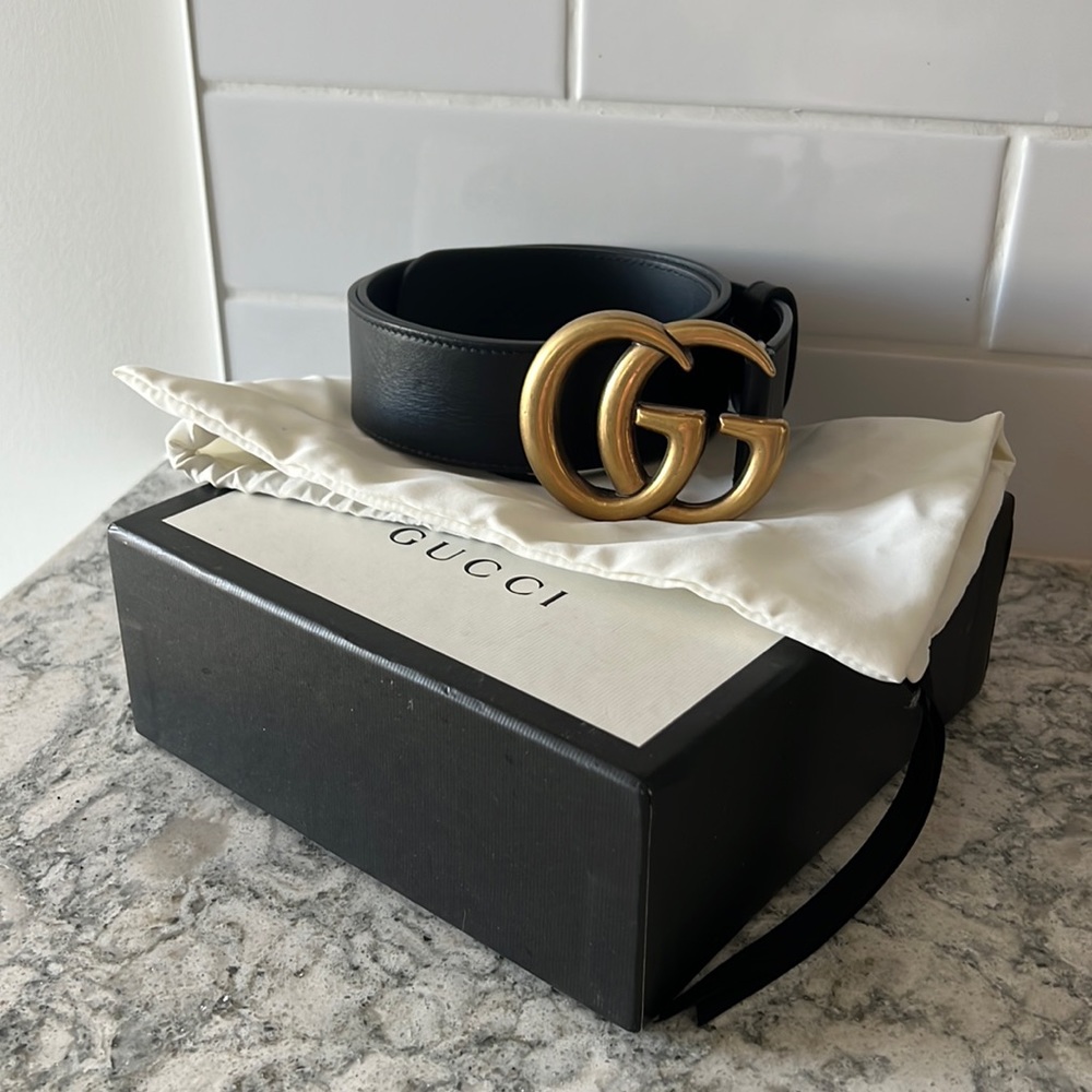 Black Gucci belt size 85